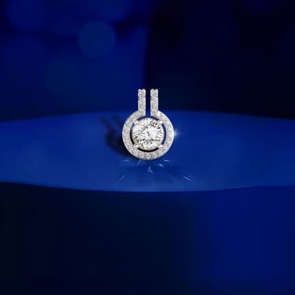 Elegant Circular Diamond Pendant