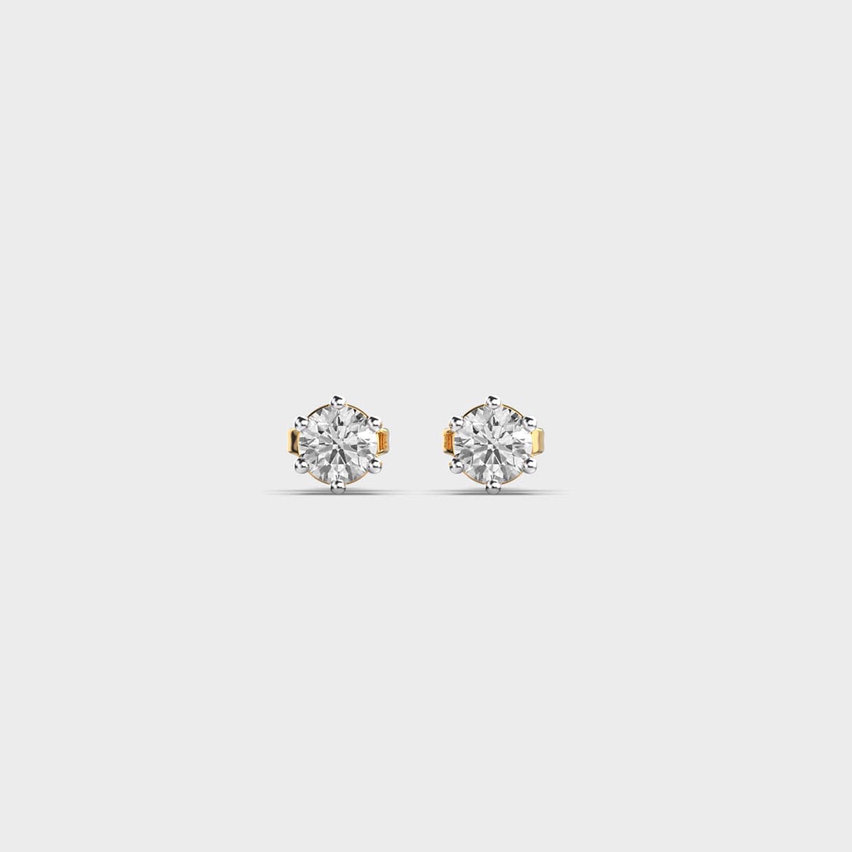Minimal Circular Setting Diamond Ear Studs